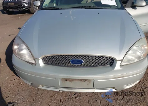 2004 Ford Taurus Se из США, поврежденный, VIN 1FAFP53U24G135551